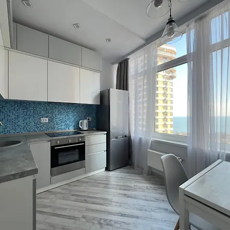 27 Pearl - The Breeze Apartment